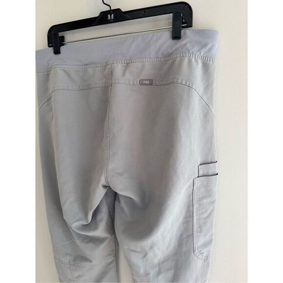 FIGS Kade Cargo Scrub Pants Cement Gray, Size L/T Large Tall - Picture 6 of 8